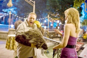 Griffin and Samantha in an apparently hilarous scene. Zookeeper.