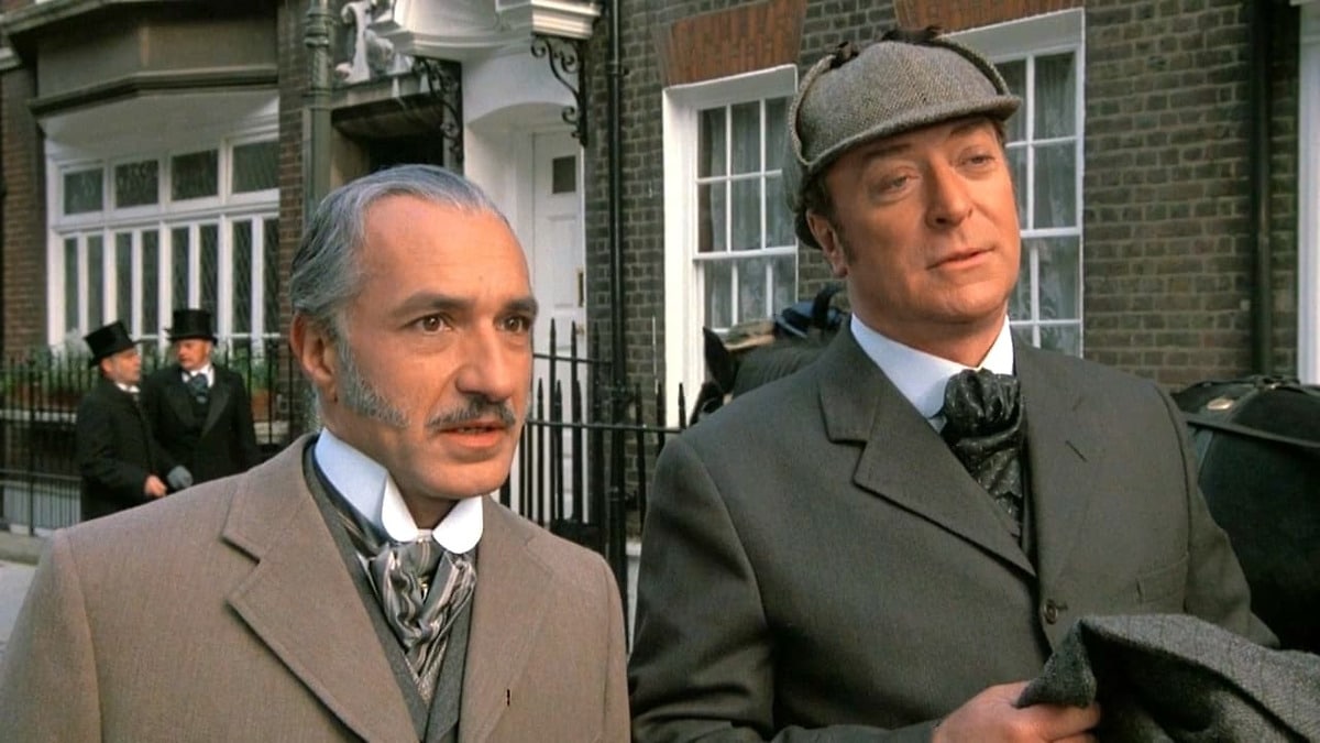 Without a Clue (1988) : CineShots
